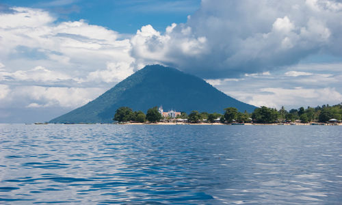 Bunaken Village